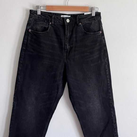 Zara High Rise Ankle length Mom Jeans - Picture 10 of 11
